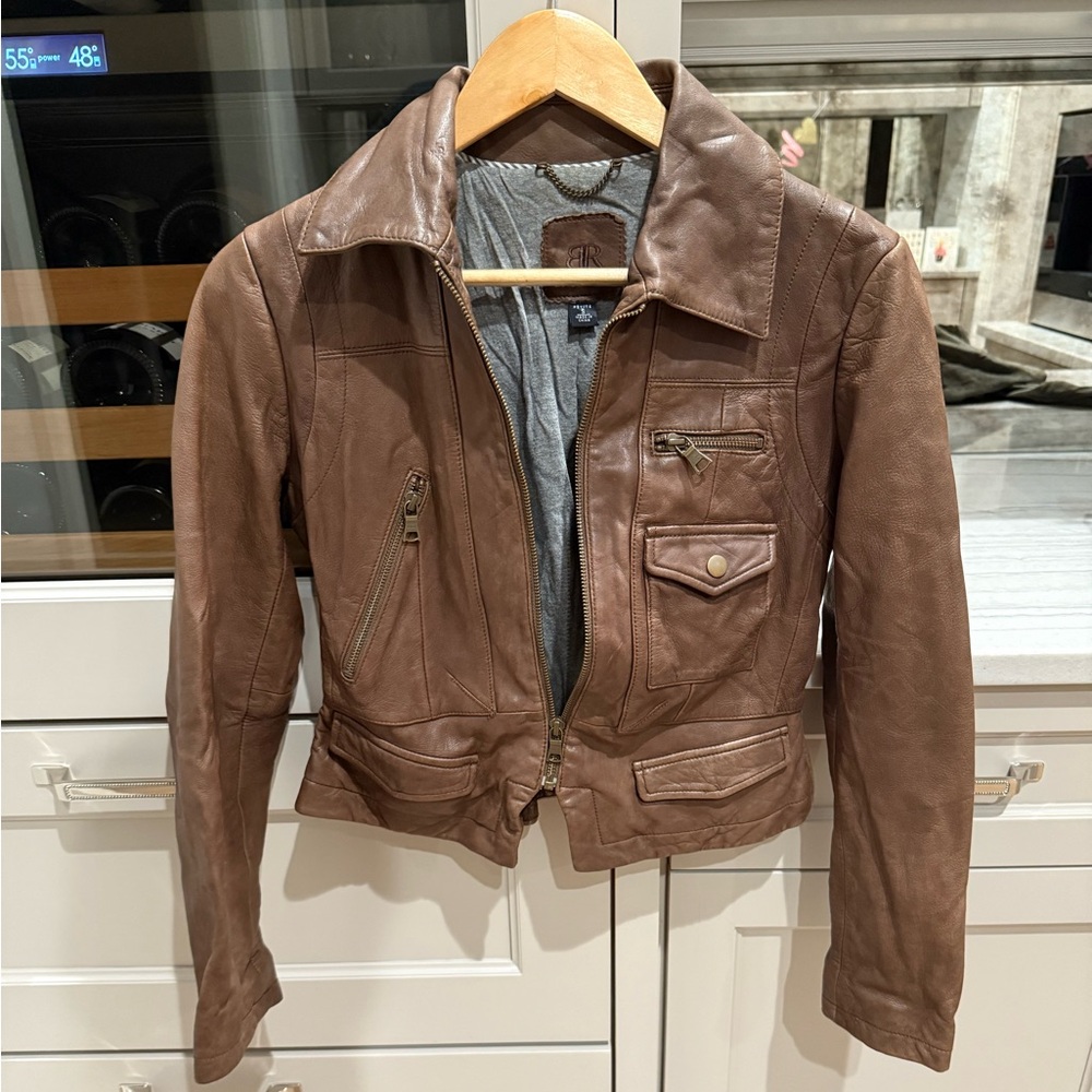 Banana Republic Women’s brown leather jacket